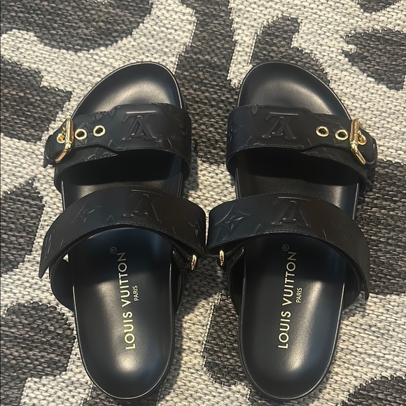 Louis Vuitton “Bom Dia” Black Sandals with Gold Details - Picture 3 of 16